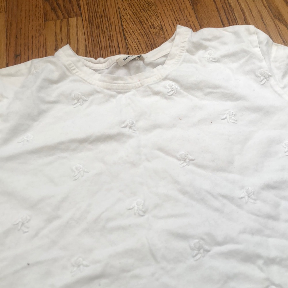 White T-shirt with white rose embroidery